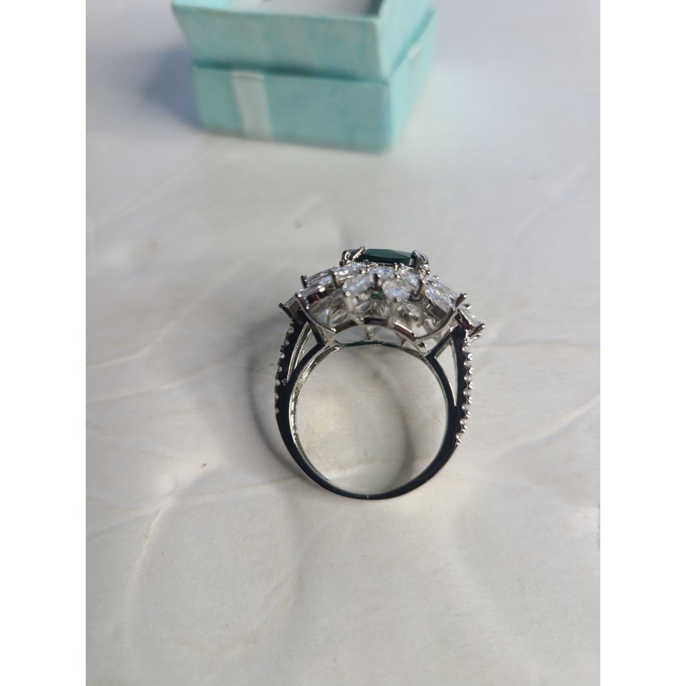 Elegant Simulated Emerald & Crystal Halo Ring Size 7.5 Silvertone - Picture 4 of 15